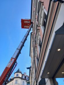 Gabelstapler, Arbeitsbühne, Treppensteiger, Sackkarre, Service München Linde, Manitou, Zonzini News, Laborgeräte in Arztpraxis München verbringen 06