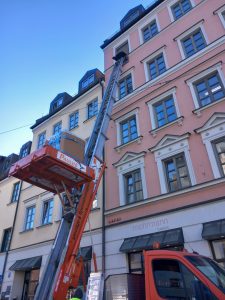 Gabelstapler, Arbeitsbühne, Treppensteiger, Sackkarre, Service München Linde, Manitou, Zonzini News, Laborgeräte in Arztpraxis München verbringen 05
